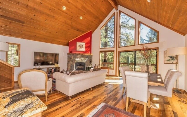 photo 3 of 3BR+Den Home Overlooking Martis Valley by RedAwning Save 10% on 3 Nights, 15% on 5 Nights!