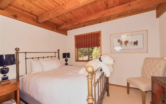 photo 4 of 3BR+Den Home Overlooking Martis Valley by RedAwning Save 10% on 3 Nights, 15% on 5 Nights!