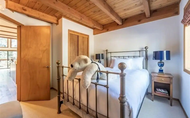 photo 5 of 3BR+Den Home Overlooking Martis Valley by RedAwning Save 10% on 3 Nights, 15% on 5 Nights!
