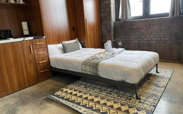 photo 3 of 3E-Cozy! Micro apartment minutes from Shadyside, sleeps 1
