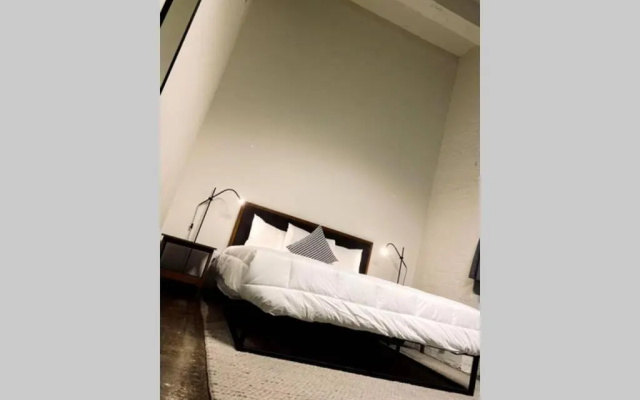 photo 3 of 3E-*New* 5 min to UPMC Shadyside, sleeps 4