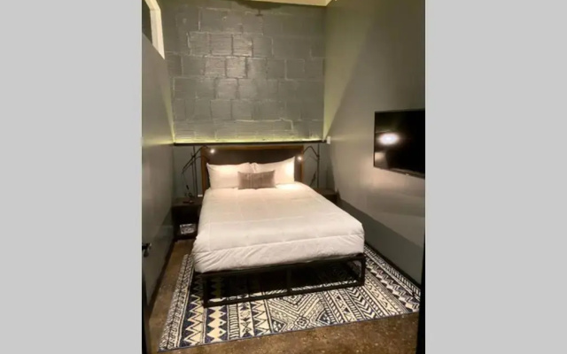 photo 2 of 3E-*New* Apt -5 min from Downtown, 3E, Sleeps 6
