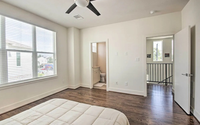 photo 3 of 3-story Home Near NRG Stadium, Museums & Nightlife