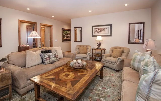 photo 5 of 40 Goshawk 5 Bedroom Home by Redawning