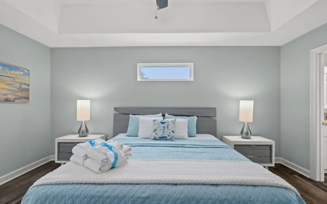 photo 4 of Coral Cabana - 3BD 2BA Home Close to Beach w/ Optional Golf Cart!