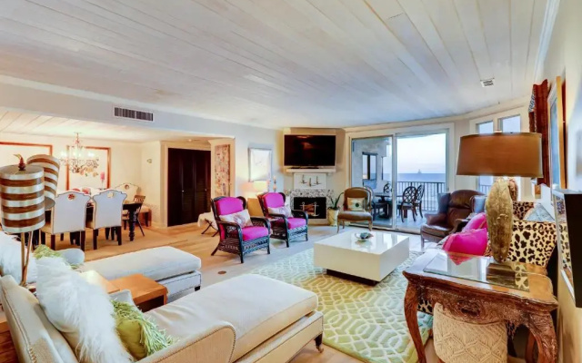 photo 4 of 4002 Turtle Lane 3 BR Oceanfront Sea Pin