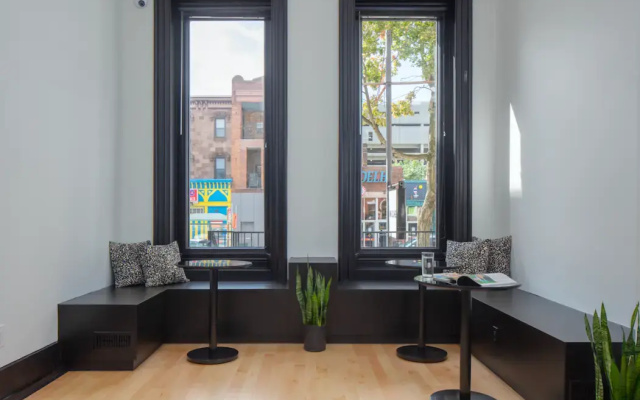 photo 3 of 4003 Chestnut | 1B