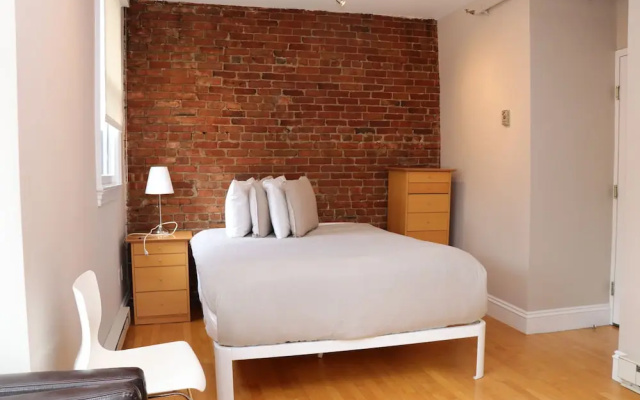photo 5 of Maverick Suites at 402 Columbus Ave
