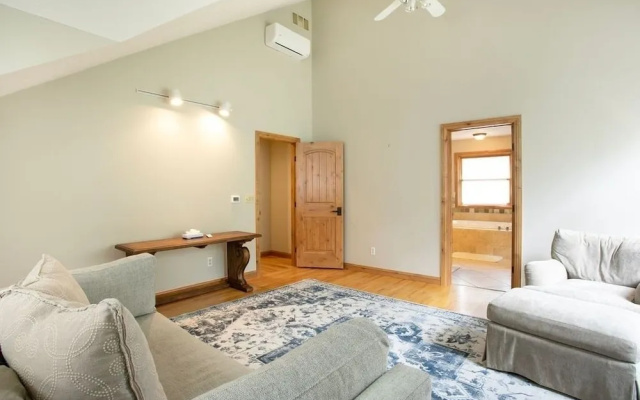 photo 4 of 405 Greenway Circle 4 Bedroom Home by RedAwning