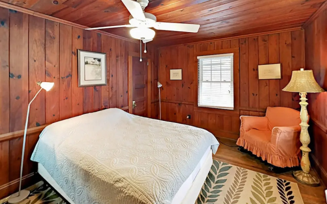 photo 5 of 4200 N Ocean Blvd Home 6 Bedrooms 3 Bathrooms Home
