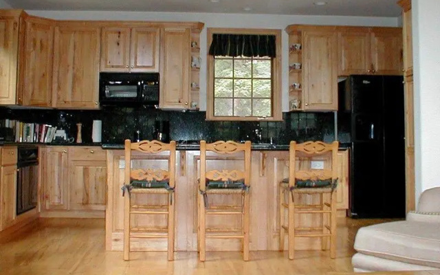 photo 4 of 421 West Beaver Dam Circle