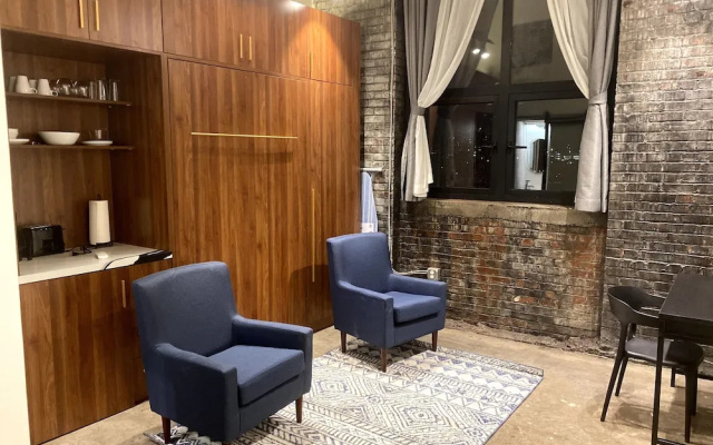 photo 2 of 424 Gold Way-Apt. 301, Studio Apartment