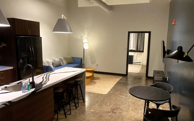 photo 5 of 424-Apt. 403
