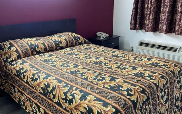 photo 2 of Budget Inn - Elizabeth, NJ