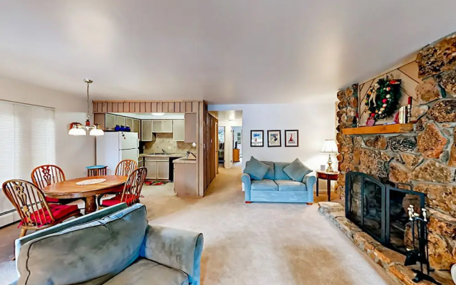 photo 2 of 434 Gore Creek Dr Condo Unit G1 2 Bedrooms 2 Bathrooms Condo