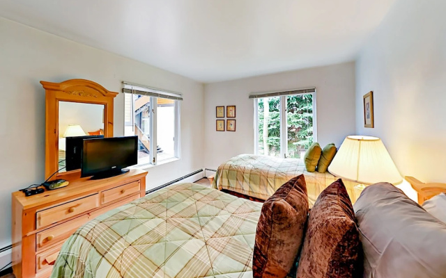 photo 5 of 434 Gore Creek Dr Condo Unit G1 2 Bedrooms 2 Bathrooms Condo