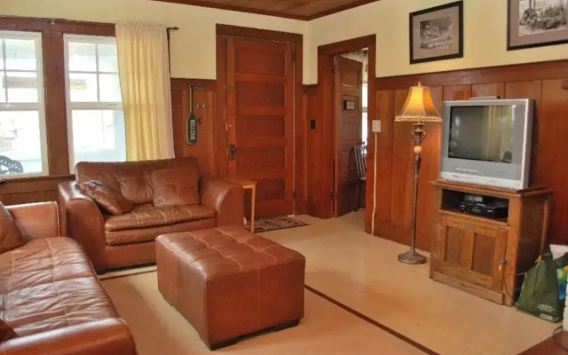 photo 3 of 435 3Rd Avenue