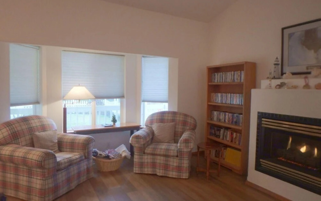 photo 2 of 440 9Th Avenue