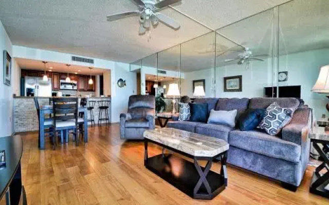 photo 5 of 440 West 808N