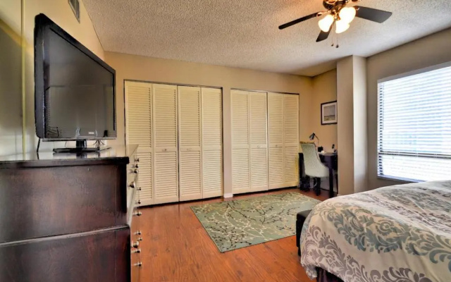 photo 2 of 440 West Condo 1101N