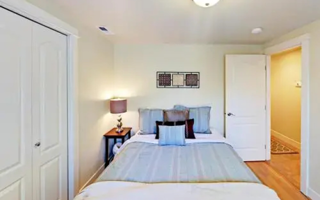 photo 2 of 4415 West Seattle Townhome - 3 Br townhouse by RedAwning