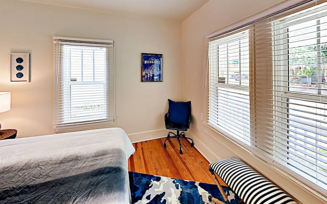 photo 5 of 445 Saint Petersburg - 3 Br Home