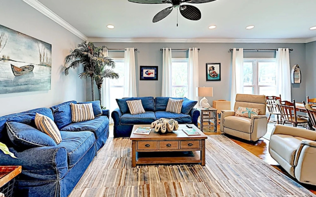 photo 3 of 447 Rockport - 3 Br Home
