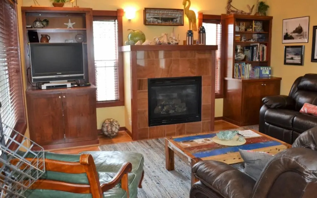 photo 3 of 450 6th Avenue
