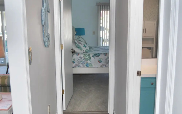 photo 3 of 4510 Seaview Street NMB 3 Bedrooms 2 Bathrooms Home