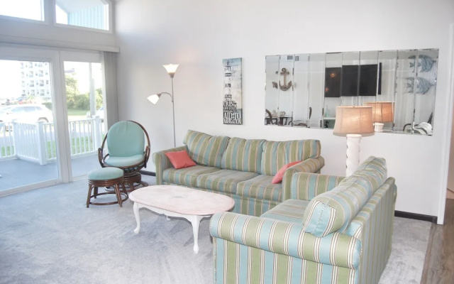 photo 5 of 4510 Seaview Street NMB 3 Bedrooms 2 Bathrooms Home