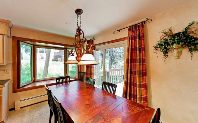 photo 2 of 4562 Streamside Circle E Duplex Unit A 3 Bedrooms 3 Bathrooms Duplex