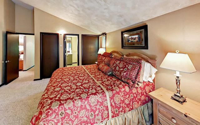 photo 4 of 4562 Streamside Circle E Duplex Unit A 3 Bedrooms 3 Bathrooms Duplex