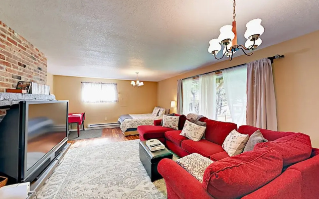 photo 4 of 457 NW 56th St Home