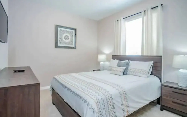 photo 4 of 4606 TD - 5BR Townhome Marvel: Private Pool