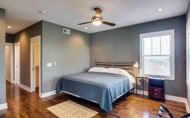 photo 5 of 4bd/3.5ba Home With Rooftop in 12 South by Domio