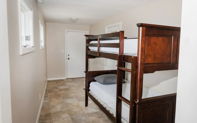 photo 4 of 4BDR Blue Haven Cottage Grand Haven 150