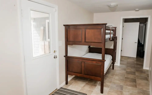photo 5 of 4BDR Blue Haven Cottage Grand Haven 150