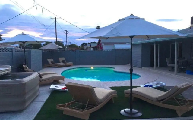 photo 4 of 4-Bedroom Luxury House in Scottsdale