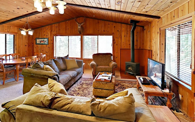 photo 2 of 4BR 3BA Tahoe Donner House by RedAwning