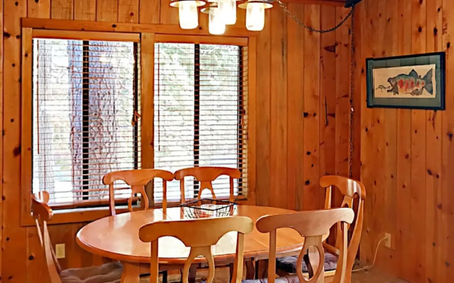 photo 3 of 4BR 3BA Tahoe Donner House by RedAwning
