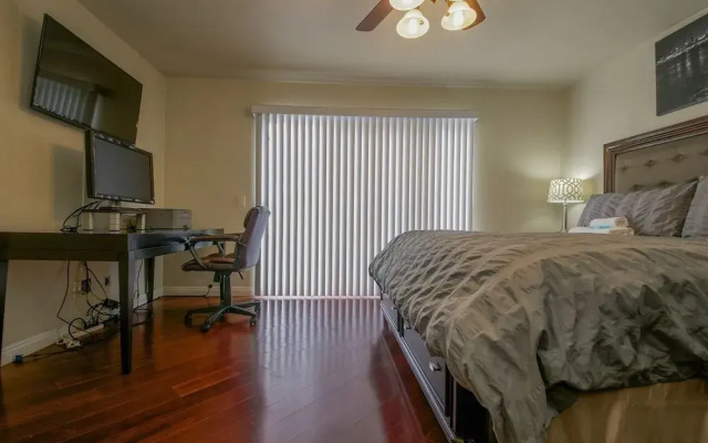 photo 3 of 4br 9m to Vegas Strip with Spa