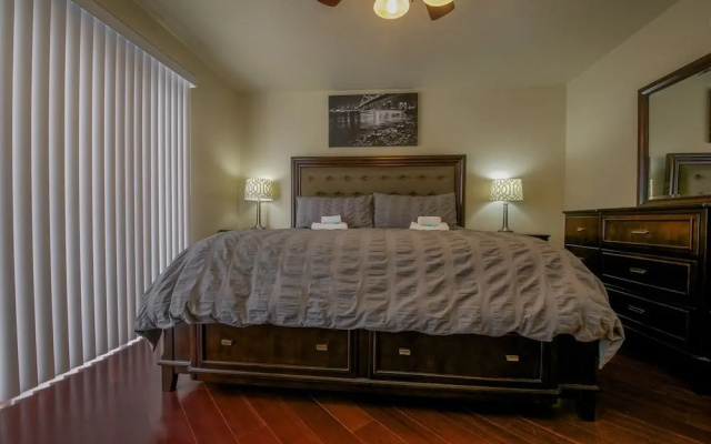 photo 5 of 4br 9m to Vegas Strip with Spa