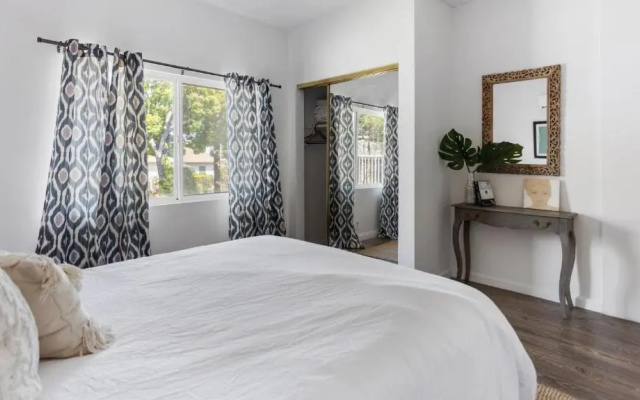 photo 4 of 4BR Bungalow in Echo Park
