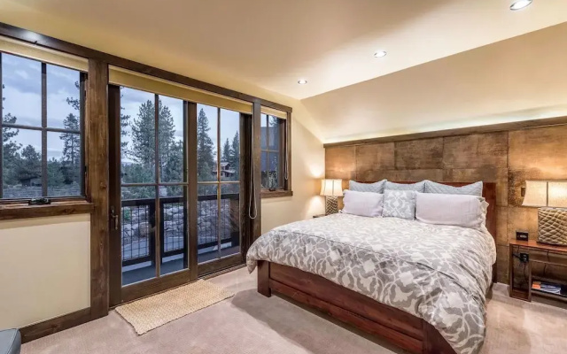 photo 3 of 4BR Luxury Truckee Home by RedAwning