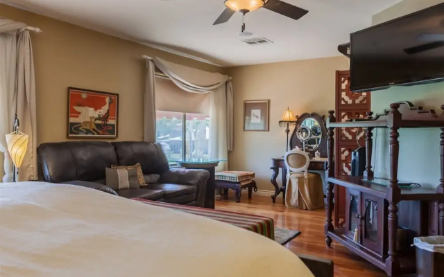 photo 2 of 4BR Ocotillo Home, On the Lake and Golf Course