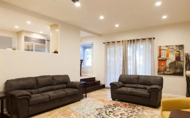 photo 2 of 4BR Ocotillo Lakeview Home w/ Pool