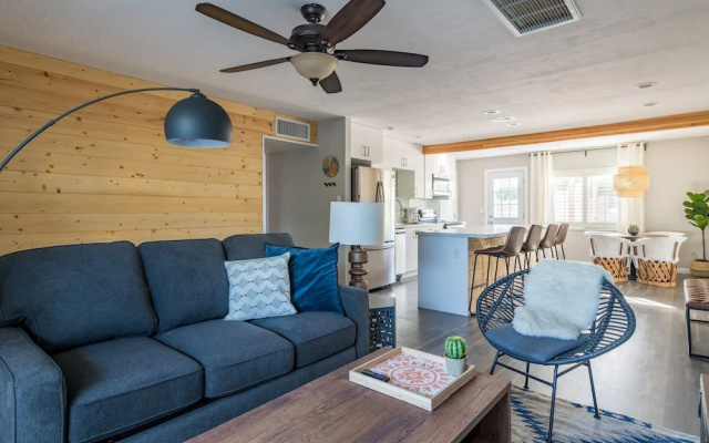 photo 4 of 4BR Remodeled Classic near Old Town by WanderJaunt