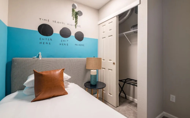 photo 5 of 4BR Remodeled Classic near Old Town by WanderJaunt