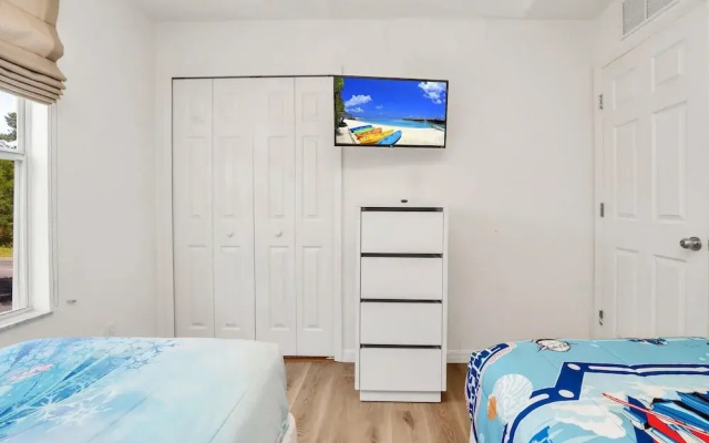 photo 3 of 4BR Townhome With Resort Access - Near Disney