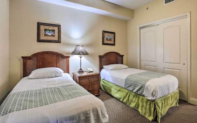 photo 5 of 1 Mi to Disney: Lakefront Condo w/ Pool Access!
